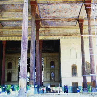  Chehel Sotoun: A Symphony of Columns and Shimmering Reflections