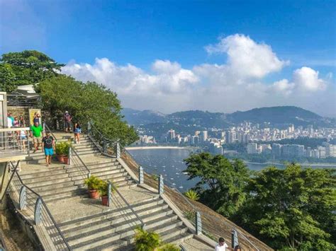  Mirante do Morro da Urca: การชมวิวและประสบการณ์โรแมนติกที่น่าจดจำบนยอดเขา!